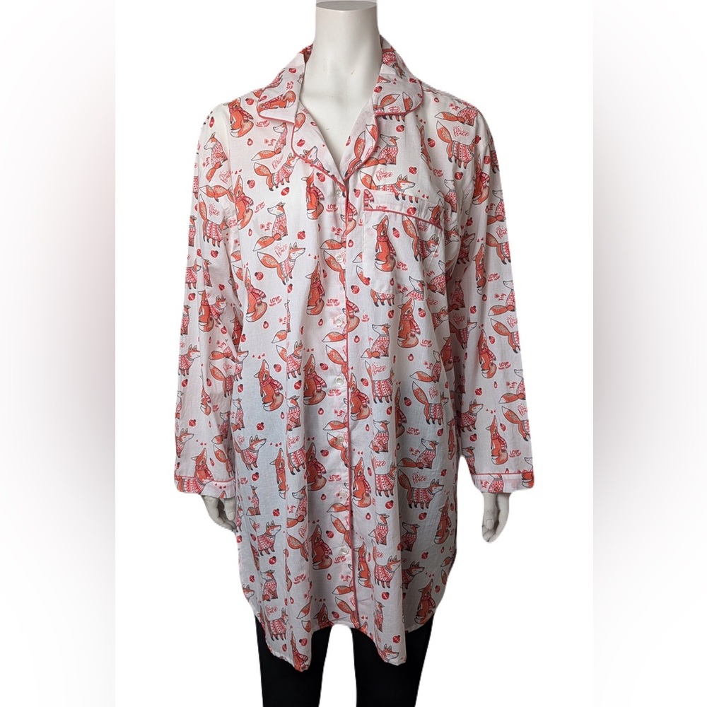 Women's Button Down Pajama Top with Foxes Pattern